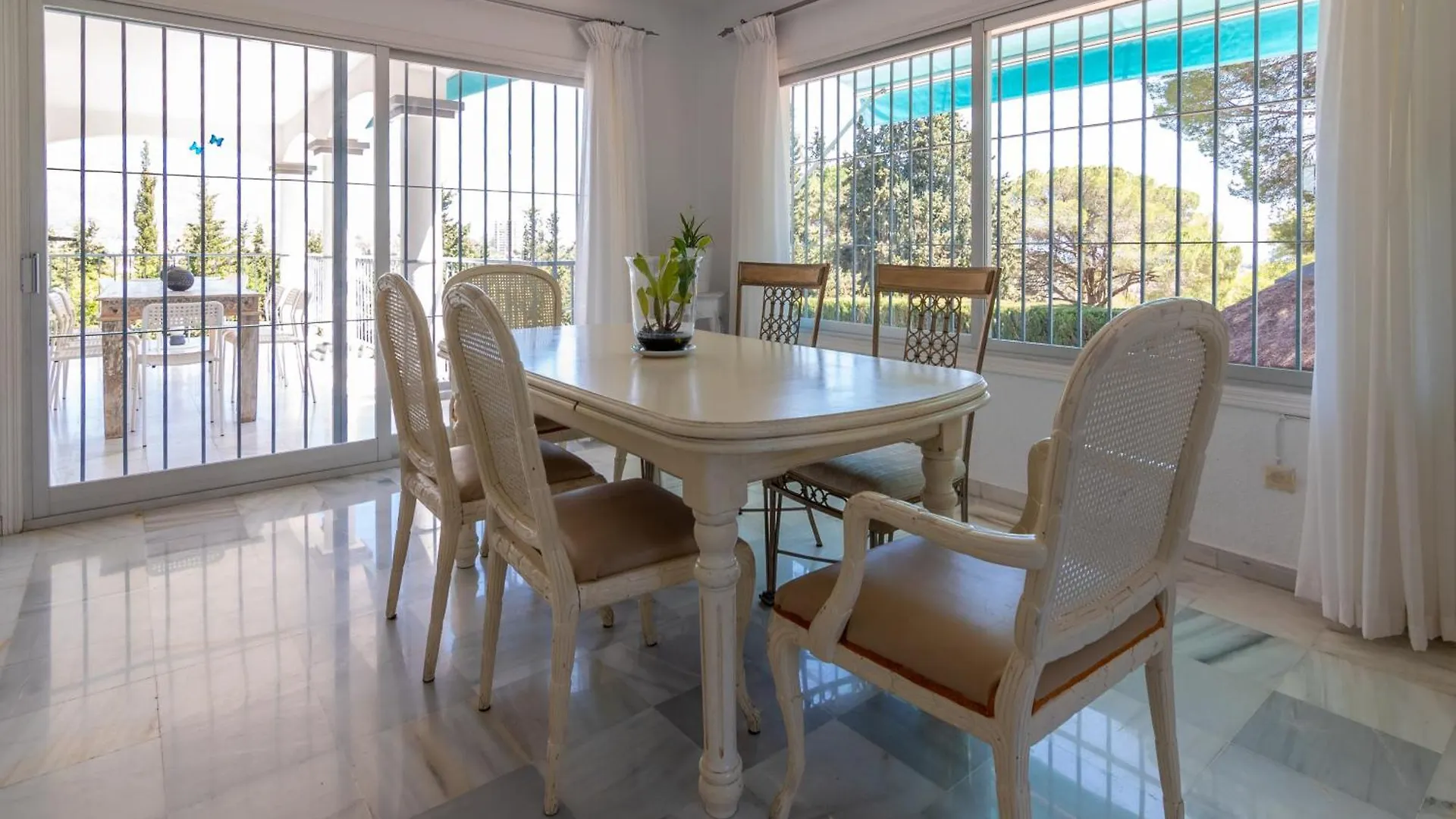 Villa Paradise Close To Puerto Banus Marbella