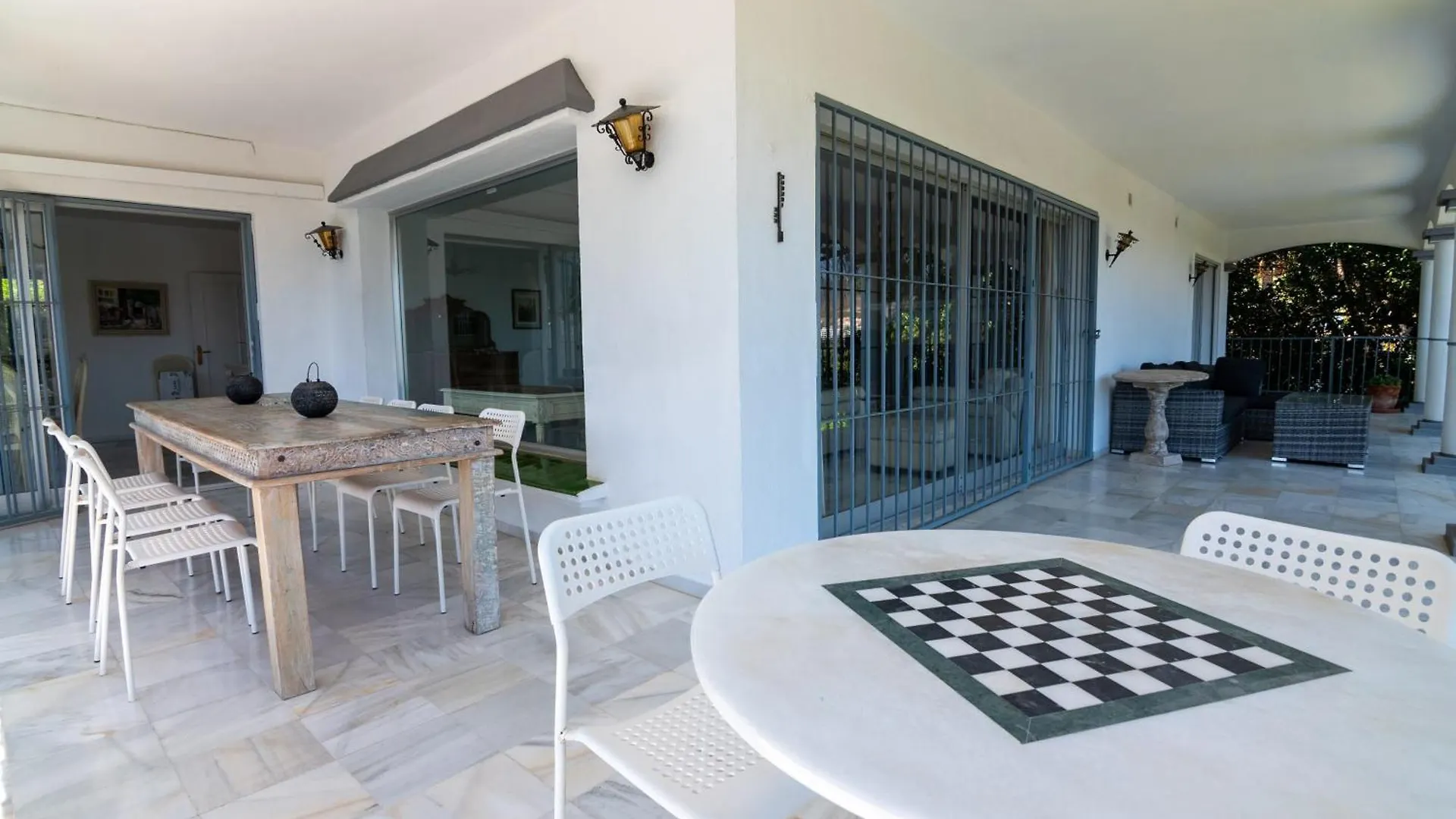 Villa Paradise Close To Puerto Banus 马尔韦利亚 0*,  西班牙